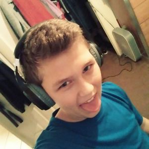 Meet your Posher, Aden